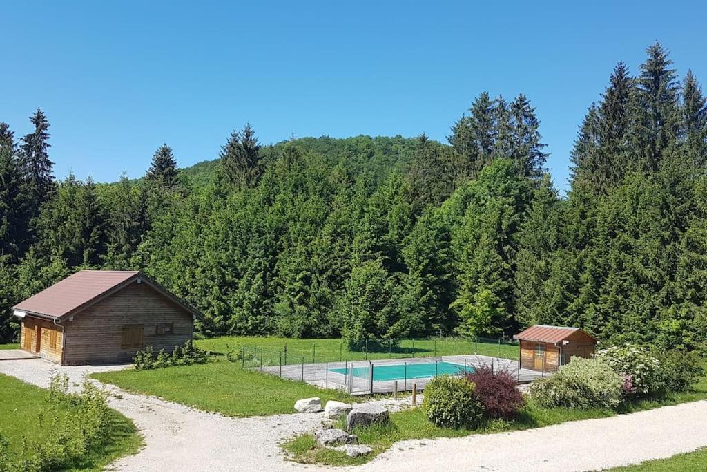 Villa Gite Jura Mina Chalet Au Milieu De La Nature à Ney Extérieur photo