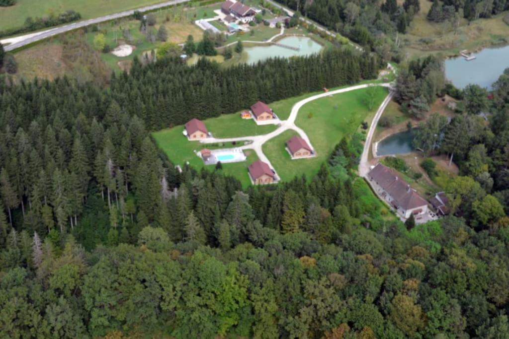 Villa Gite Jura Mina Chalet Au Milieu De La Nature à Ney Extérieur photo
